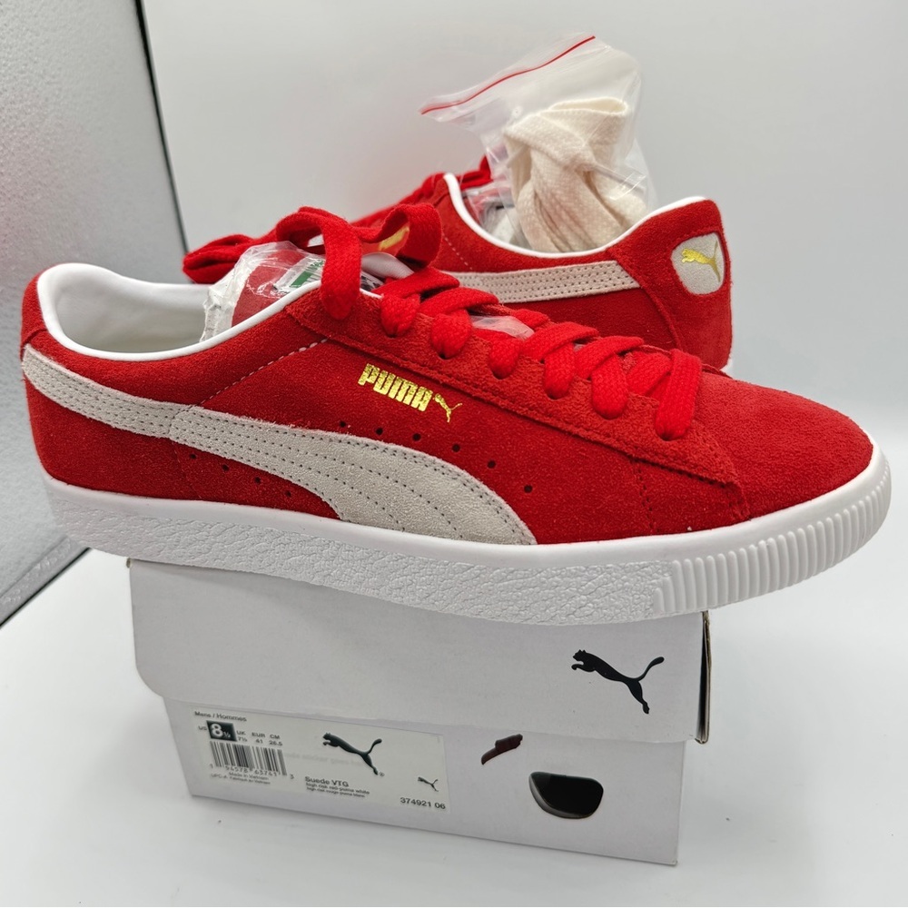 NWT Puma Suede VTG Textured Leather Sneakers , extra laces , high risk red white - Picture 3 of 16